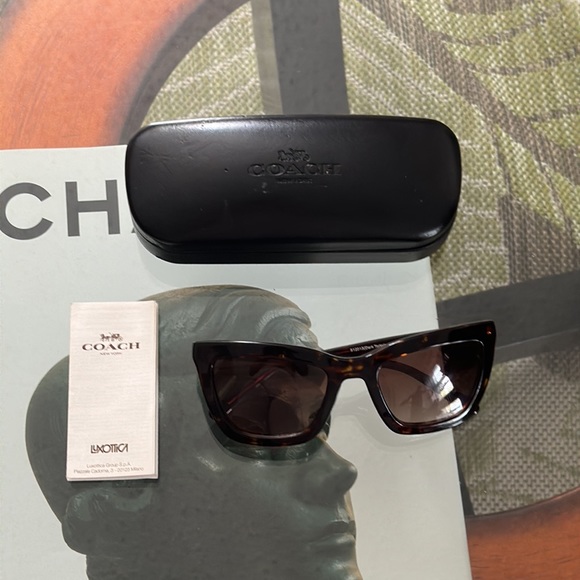 Coach Sunglasses - Picture 5 of 5